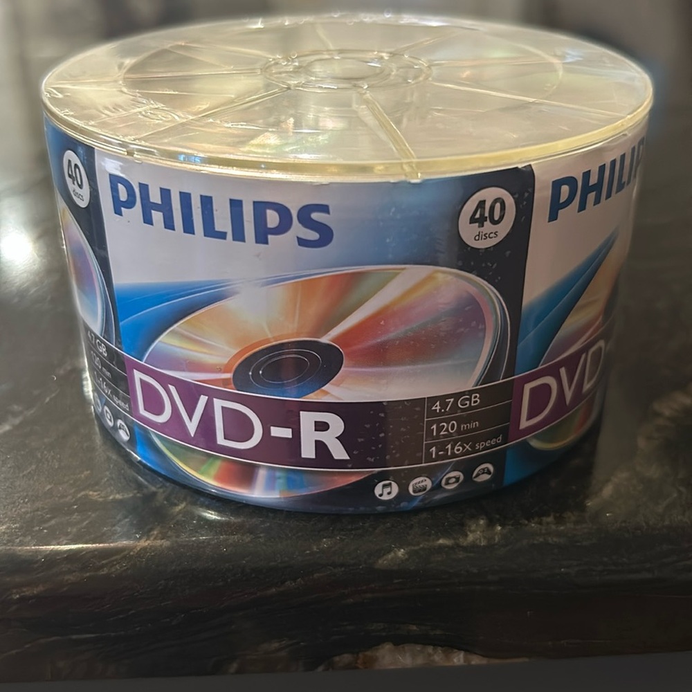 Philips Brand  DVD-R 40 Disk Pack. New never opened 
4.7GB. 120 minutes 1-16X